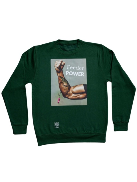 Zielona bluza wędkarska z dużym nadrukiem Feeder Power na froncie.