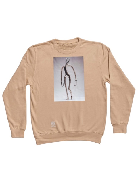 Bluza wędkarska beżowa z nadrukiem metalowej postaci z haczykami prezentacja całości