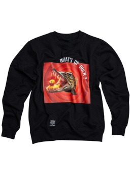 Czarna bluza wędkarska z nadrukiem szczupaka atakującego żółtą kaczuszkę i napisem What’s Up Duck.