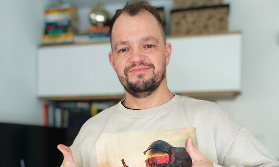 Bluzy z nadrukiem na zamówienie - czy warto?